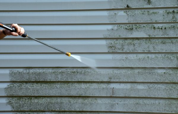 House Pressure Cleaning in Jackson