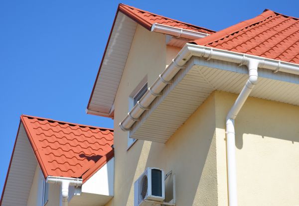 Soffit Cleaning in Jackson