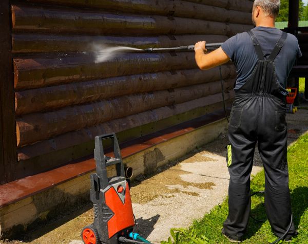 Log Home Pressure Washing in Jackson