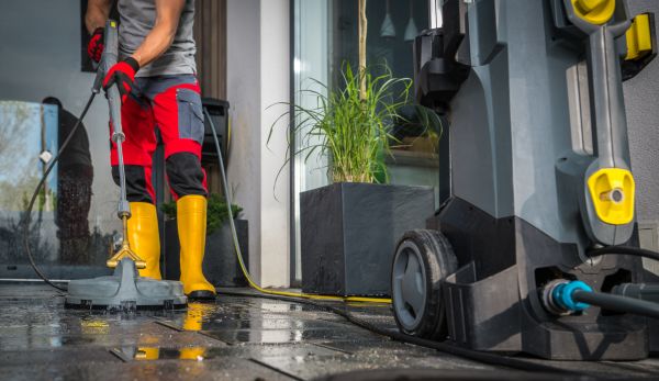 Commercial Pressure Cleaning in Jackson