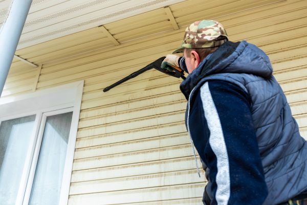 Vinyl Siding Pressure Cleaning in Jackson