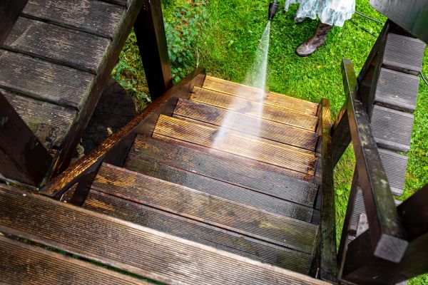 Wood Power Washing in Jackson